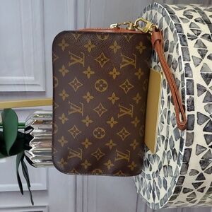 Louis Vuitton Brown Monogram Wristlet Clutch